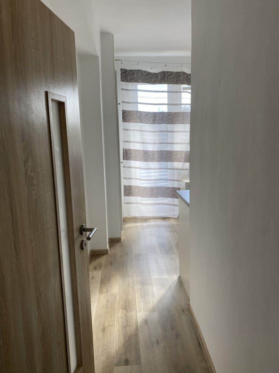 Prenájom bytu 2-izbový 60 m², Polní, Jihlava, Kraj Vysočina Prenájom bytu 2-izbový 60 m², Polní, Jihlava, Kraj Vysočina