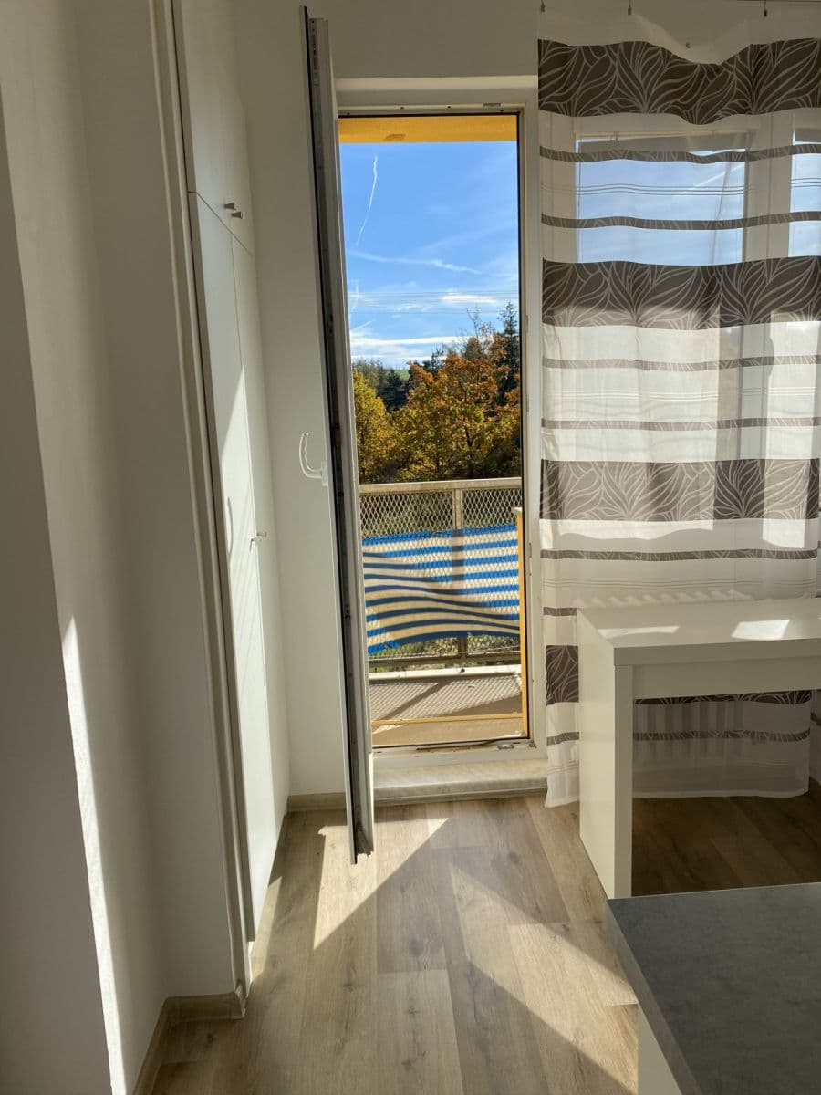 Prenájom bytu 2-izbový 60 m², Polní, Jihlava, Kraj Vysočina Prenájom bytu 2-izbový 60 m², Polní, Jihlava, Kraj Vysočina