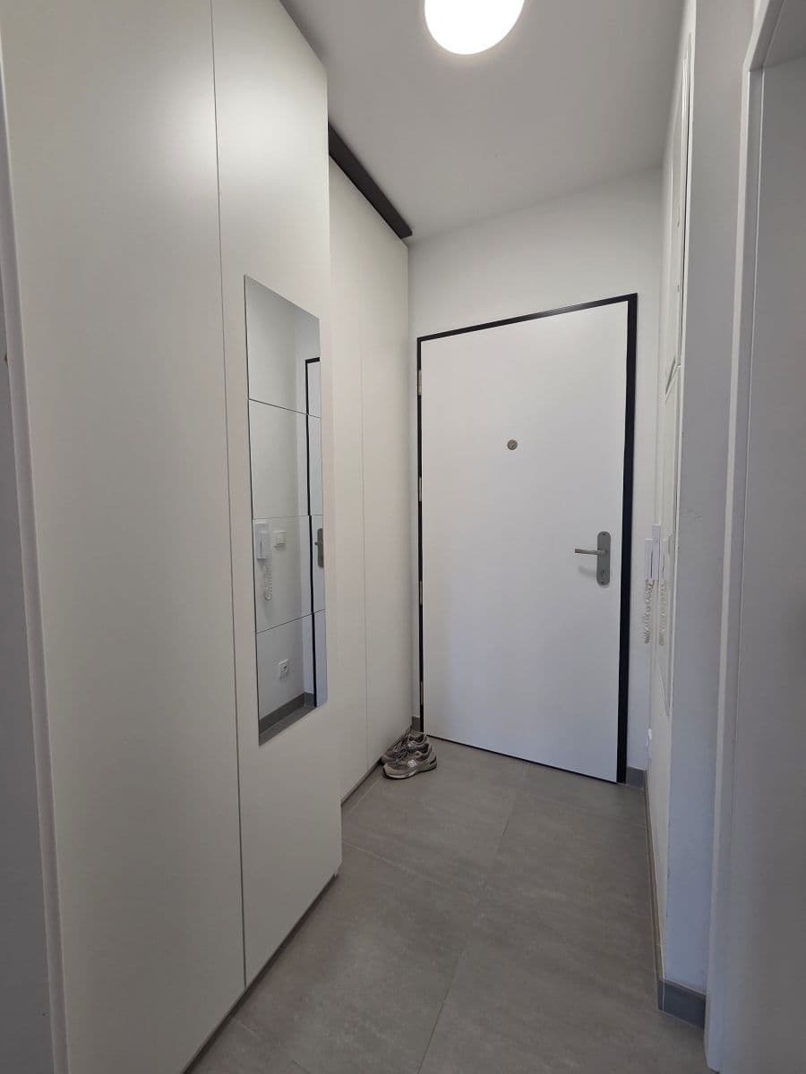 Prenájom bytu 35 m², Olgy Havlové, Praha, Praha Prenájom bytu 35 m², Olgy Havlové, Praha, Praha