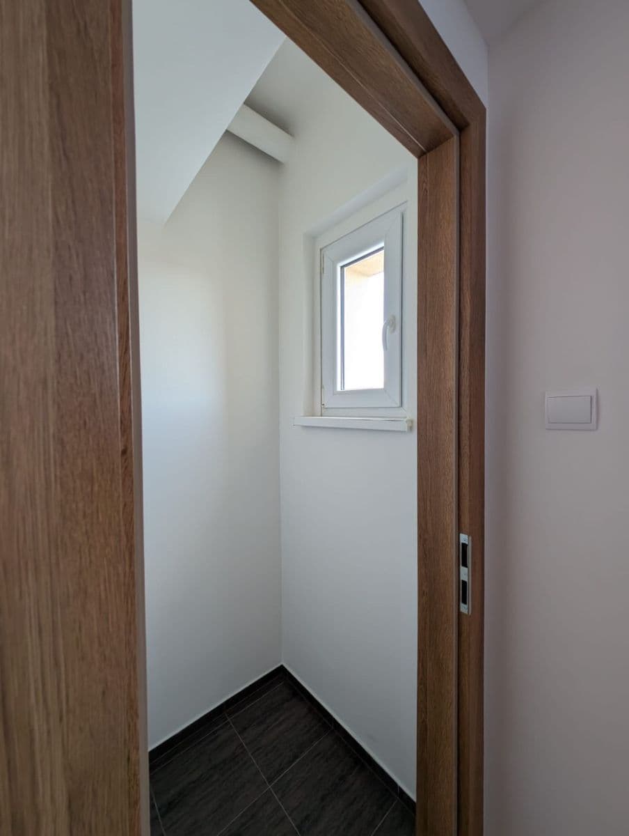 Prenájom bytu 2-izbový 69 m², U Třetí baterie, Praha, Praha Prenájom bytu 2-izbový 69 m², U Třetí baterie, Praha, Praha