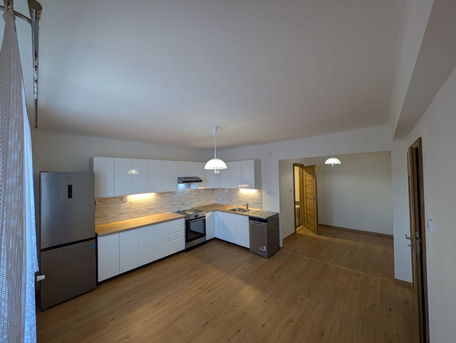 Prenájom bytu 2-izbový 69 m², U Třetí baterie, Praha, Praha Prenájom bytu 2-izbový 69 m², U Třetí baterie, Praha, Praha