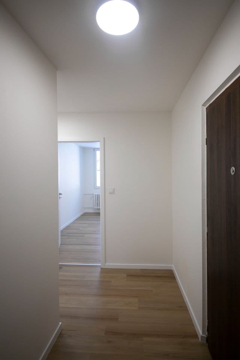 Predaj bytu 2-izbový 42 m², Laudova, Praha, Praha Predaj bytu 2-izbový 42 m², Laudova, Praha, Praha