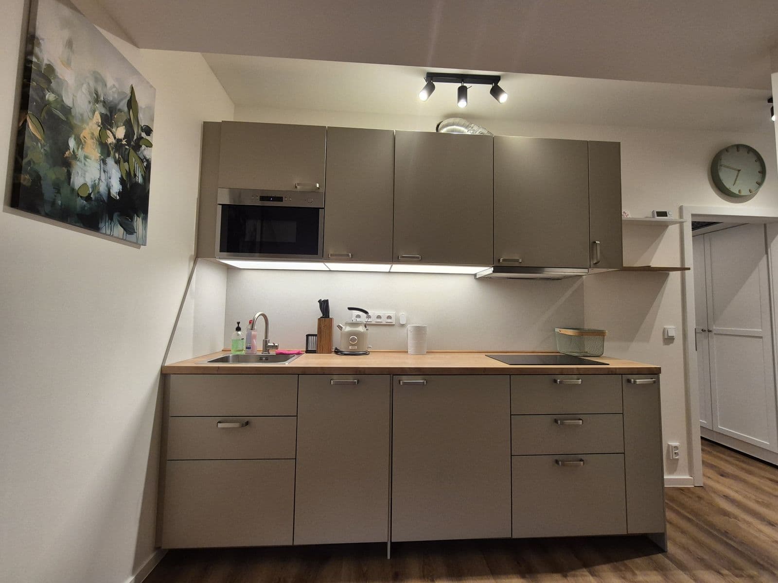 Prenájom bytu 30 m², Na mokřině, Praha, Praha Prenájom bytu 30 m², Na mokřině, Praha, Praha