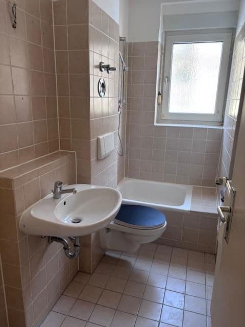 Prenájom bytu 2-izbový 57 m², München, Bavorsko Prenájom bytu 2-izbový 57 m², München, Bavorsko