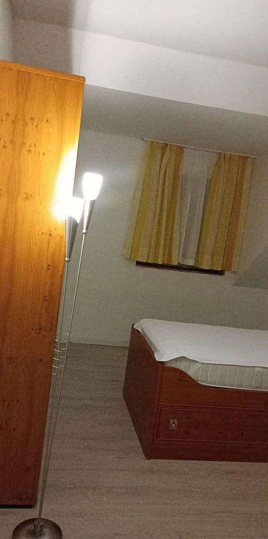 Prenájom bytu 4-izbový 100 m², Hamburg, Hamburg Prenájom bytu 4-izbový 100 m², Hamburg, Hamburg