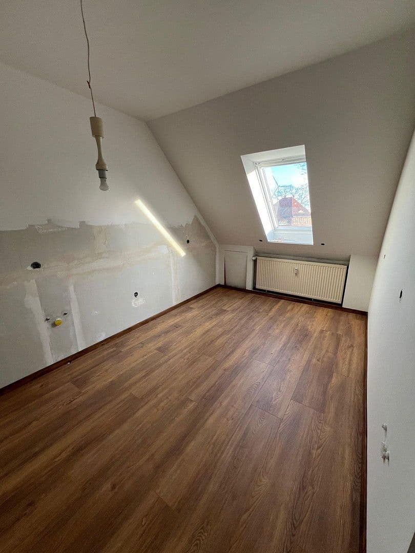 Prenájom bytu 2-izbový 73 m², Uetze, Dolné Sasko Prenájom bytu 2-izbový 73 m², Uetze, Dolné Sasko