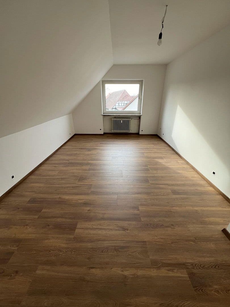 Prenájom bytu 2-izbový 73 m², Uetze, Dolné Sasko Prenájom bytu 2-izbový 73 m², Uetze, Dolné Sasko
