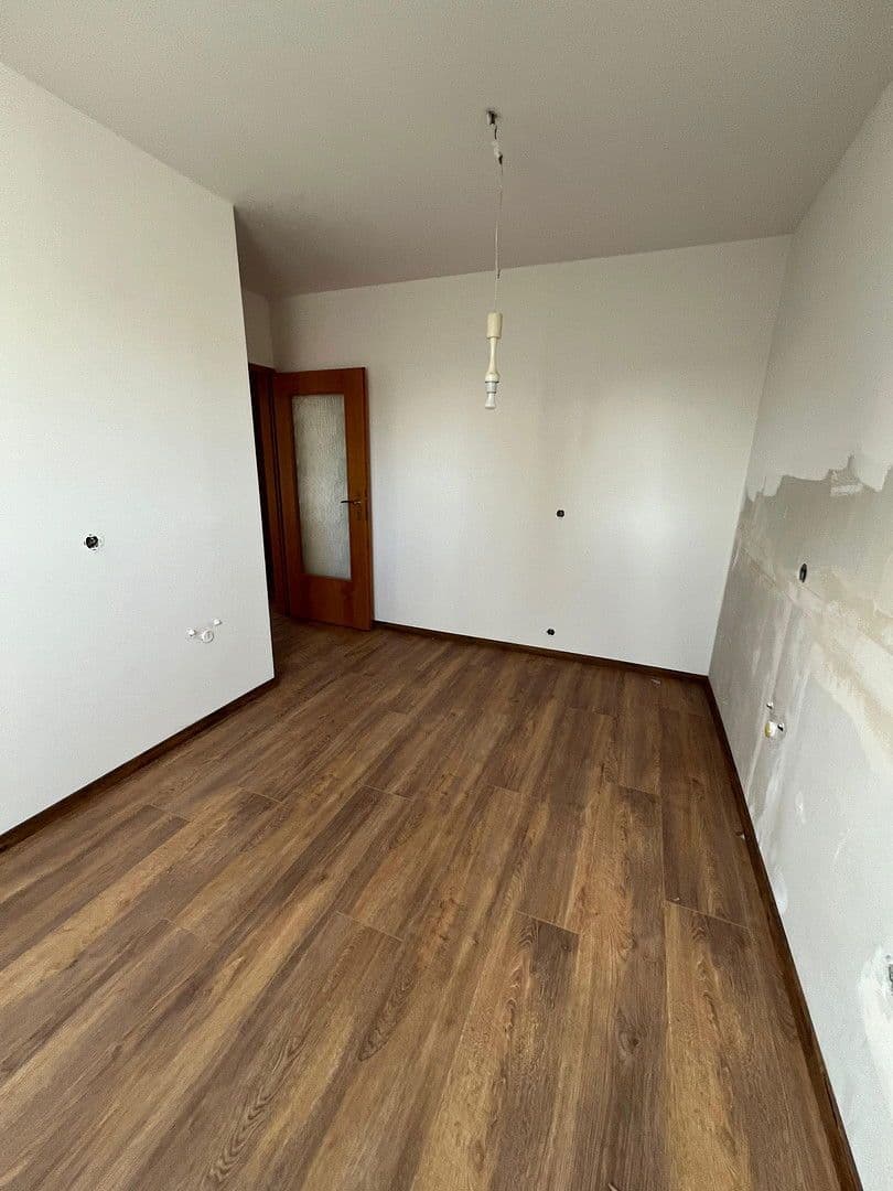 Prenájom bytu 2-izbový 73 m², Uetze, Dolné Sasko Prenájom bytu 2-izbový 73 m², Uetze, Dolné Sasko