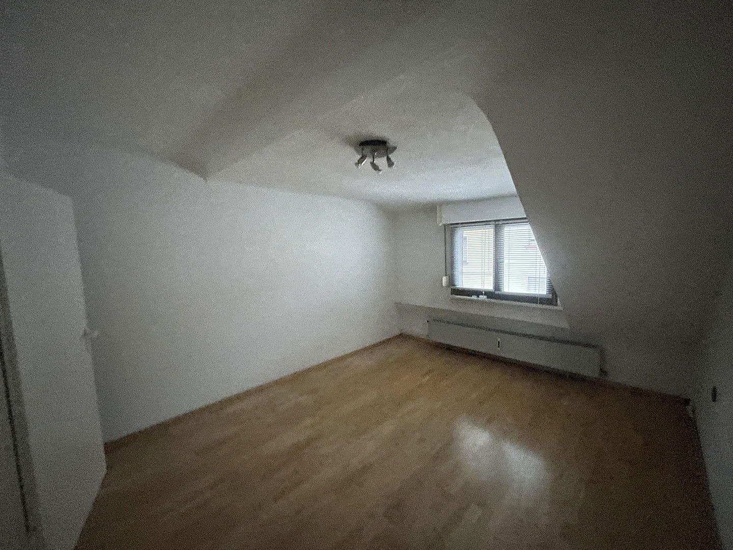 Predaj domu 154 m², pozemek 103 m², Saarbrücken, Sársko Predaj domu 154 m², pozemek 103 m², Saarbrücken, Sársko