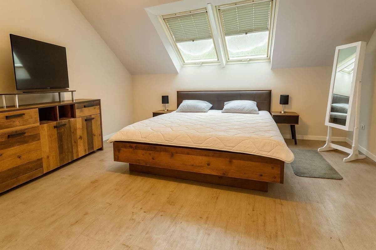 Predaj domu 280 m², pozemek 1.006 m², Neu-Isenburg, Hesensko Predaj domu 280 m², pozemek 1.006 m², Neu-Isenburg, Hesensko