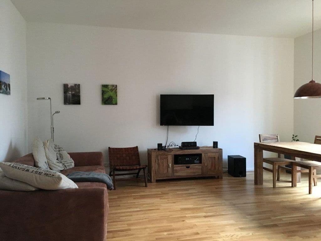 Predaj bytu 3-izbový 89 m², Berlin, Berlín Predaj bytu 3-izbový 89 m², Berlin, Berlín