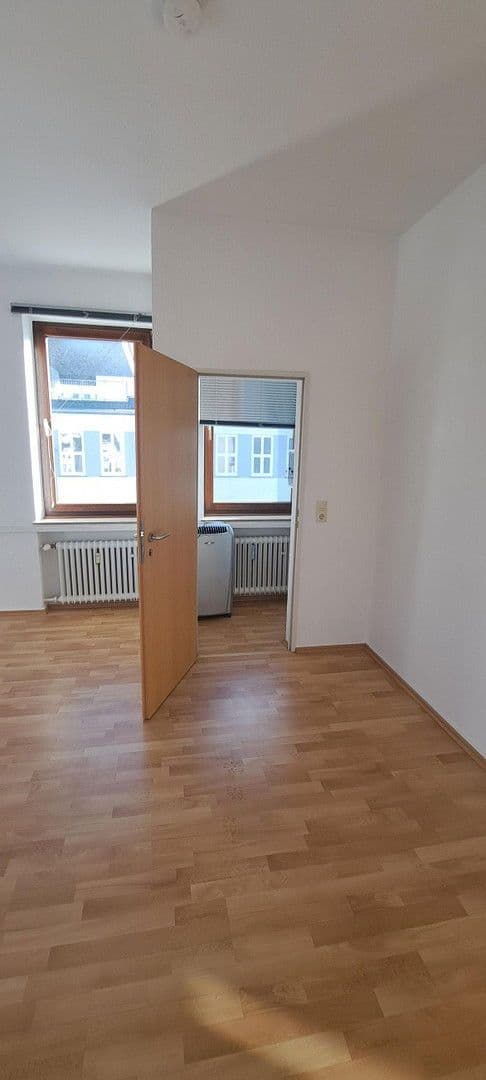 Prenájom kancelárie 105 m², Am alten Rathaus 1, Schleiden, Severné Porýnie - Westfálsko Prenájom kancelárie 105 m², Am alten Rathaus 1, Schleiden, Severné Porýnie - Westfálsko