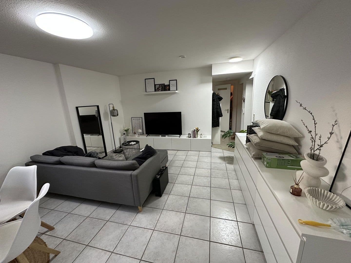 Prenájom bytu 2-izbový 50 m², Fliederweg 24, Zellingen, Bavorsko Prenájom bytu 2-izbový 50 m², Fliederweg 24, Zellingen, Bavorsko