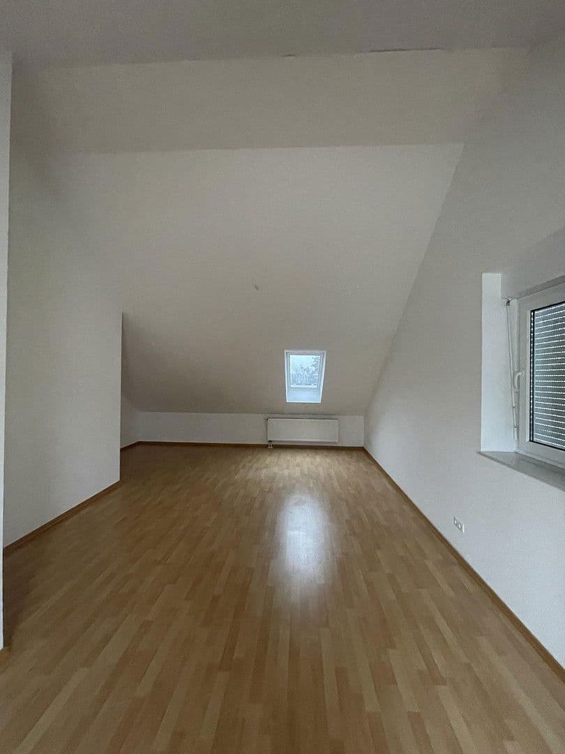 Predaj domu 139 m², pozemek 222 m², Mainz, Porýnie-Falcko Predaj domu 139 m², pozemek 222 m², Mainz, Porýnie-Falcko
