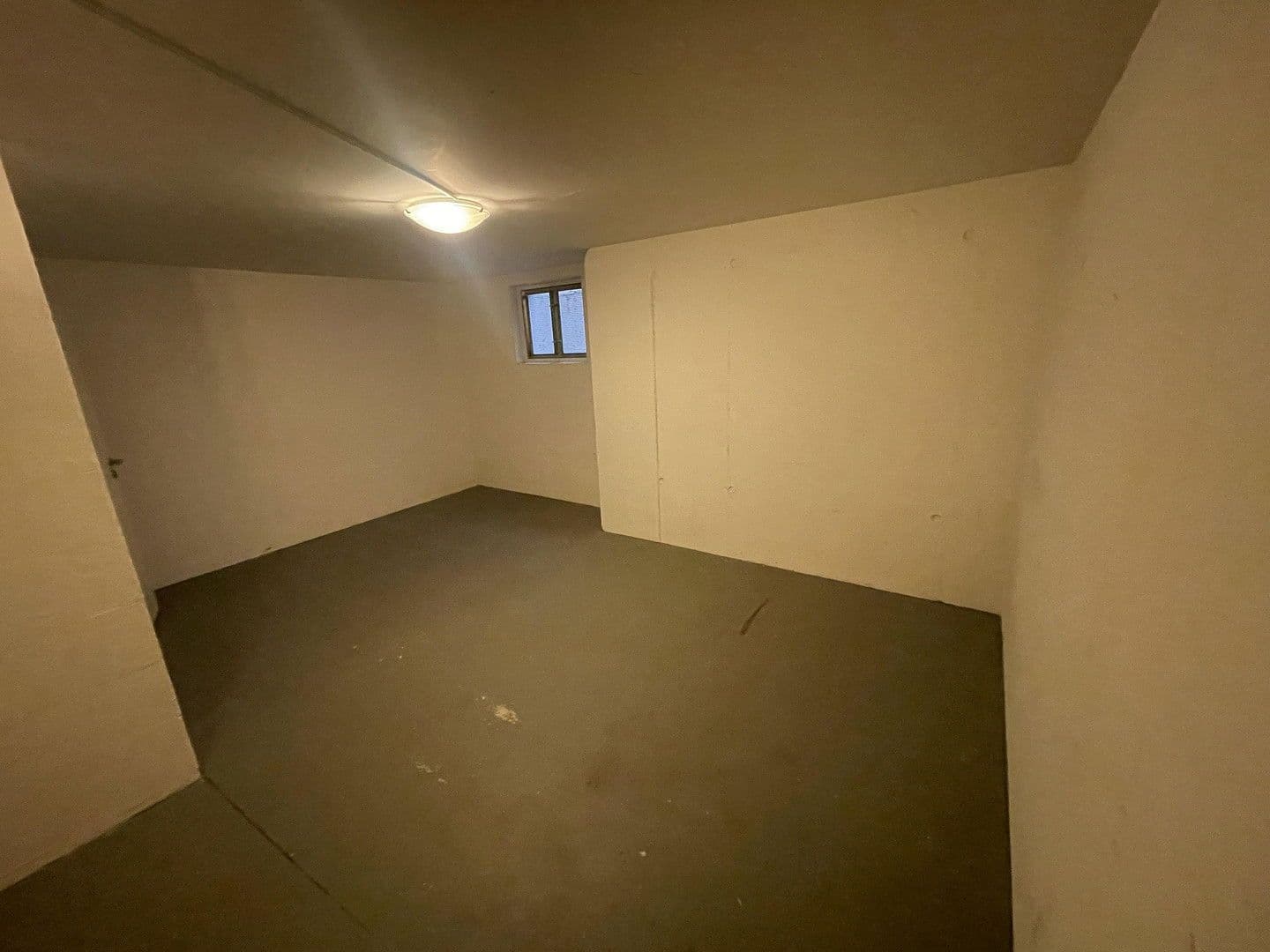 Predaj domu 139 m², pozemek 222 m², Mainz, Porýnie-Falcko Predaj domu 139 m², pozemek 222 m², Mainz, Porýnie-Falcko