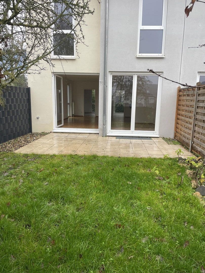 Predaj domu 139 m², pozemek 222 m², Mainz, Porýnie-Falcko Predaj domu 139 m², pozemek 222 m², Mainz, Porýnie-Falcko