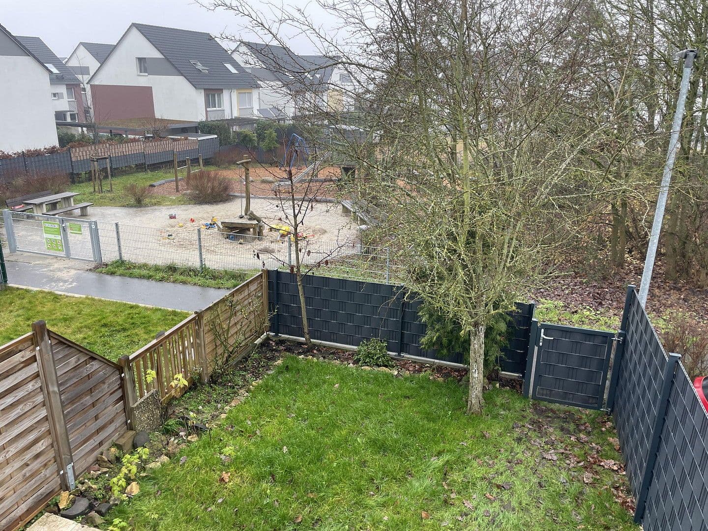 Predaj domu 139 m², pozemek 222 m², Mainz, Porýnie-Falcko Predaj domu 139 m², pozemek 222 m², Mainz, Porýnie-Falcko