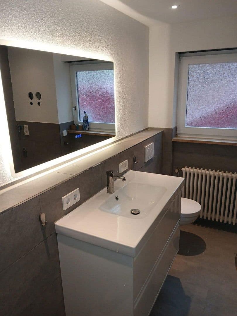 Prenájom bytu 3-izbový 104 m², Dürleberg 14, Freiburg, Bádensko-Wurttembersko Prenájom bytu 3-izbový 104 m², Dürleberg 14, Freiburg, Bádensko-Wurttembersko