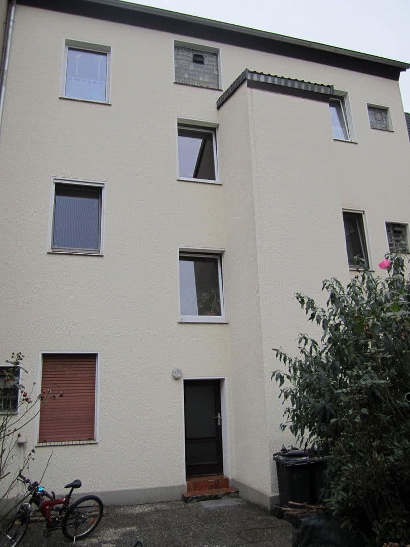 Predaj domu 256 m², pozemek 162 m², Essen, Severné Porýnie - Westfálsko Predaj domu 256 m², pozemek 162 m², Essen, Severné Porýnie - Westfálsko