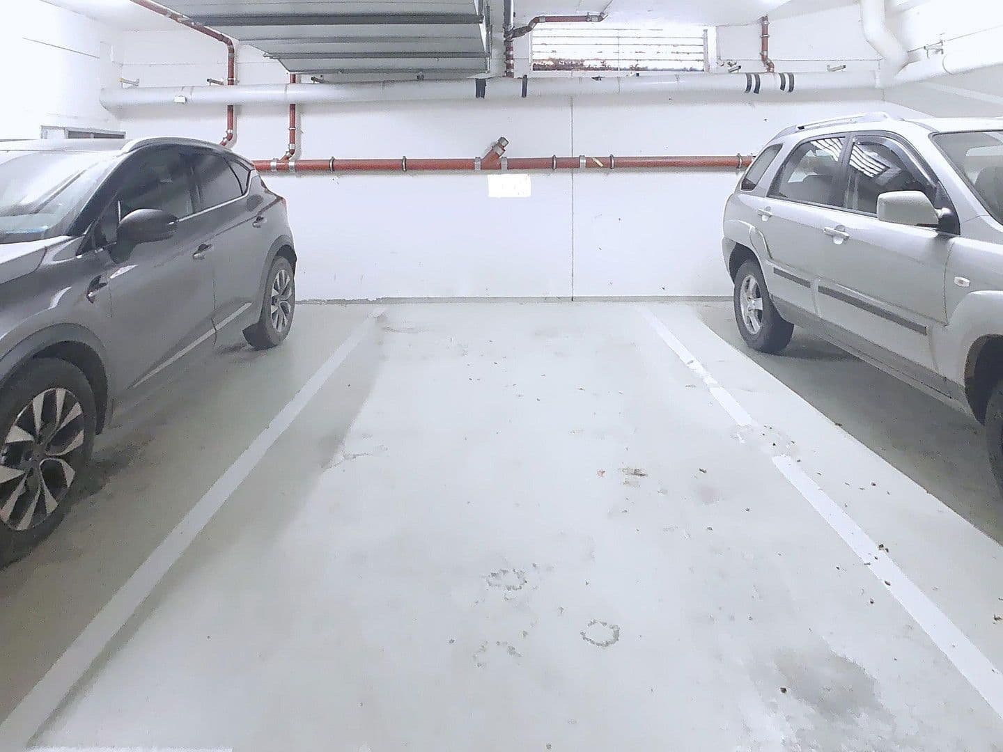 Predaj garáže 13 m², Falkenberger Str. 35, Berlin, Berlín Predaj garáže 13 m², Falkenberger Str. 35, Berlin, Berlín