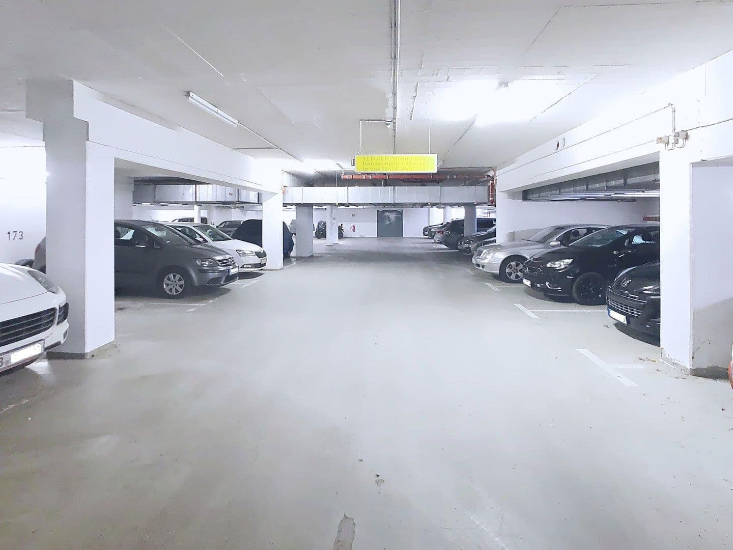 Predaj garáže 13 m², Falkenberger Str. 35, Berlin, Berlín Predaj garáže 13 m², Falkenberger Str. 35, Berlin, Berlín