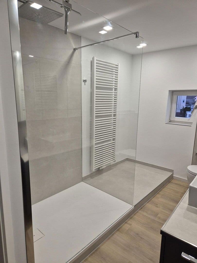 Prenájom bytu 4-izbový 122 m², Butzbach, Hesensko Prenájom bytu 4-izbový 122 m², Butzbach, Hesensko