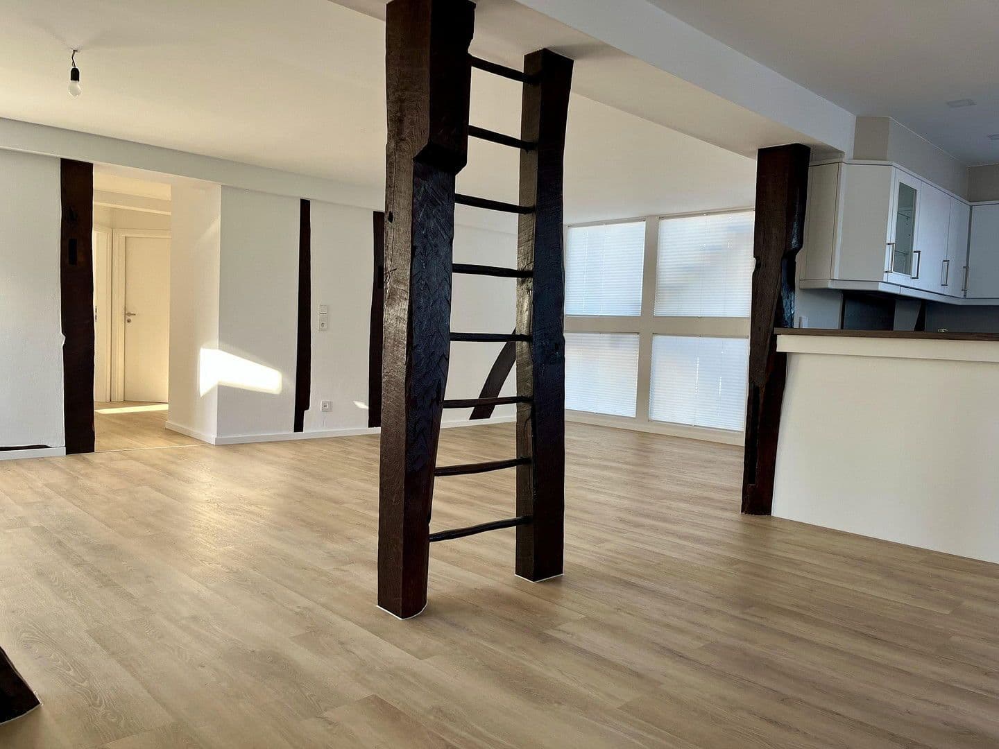 Prenájom bytu 4-izbový 122 m², Butzbach, Hesensko Prenájom bytu 4-izbový 122 m², Butzbach, Hesensko