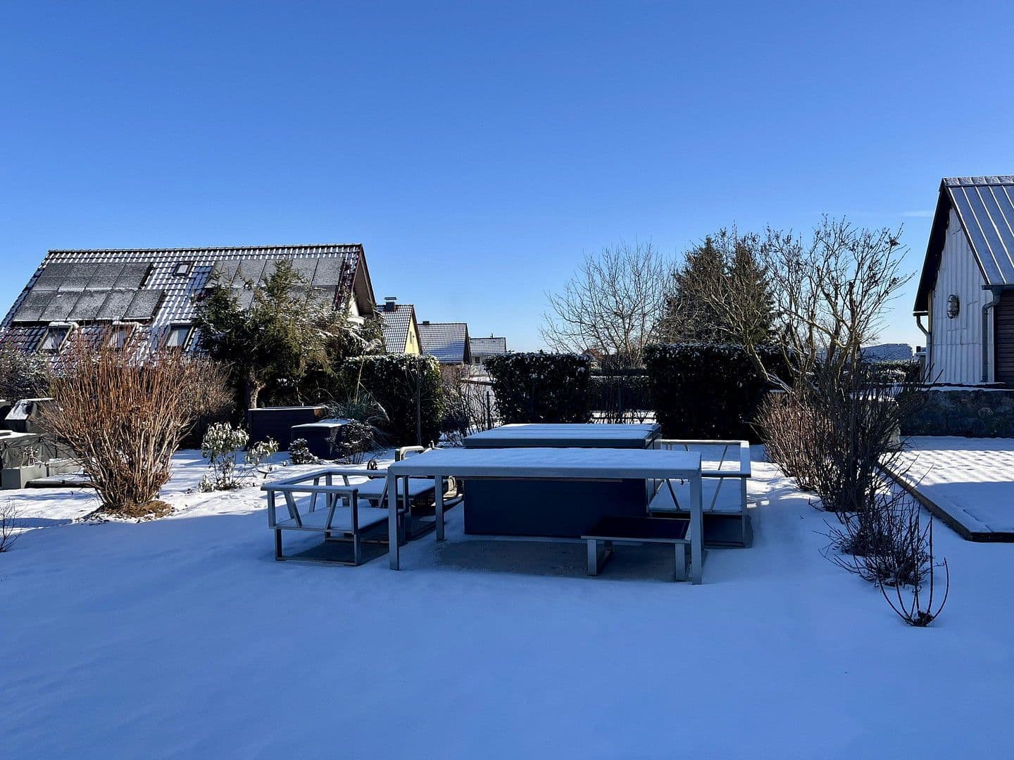 Prenájom bytu 4-izbový 122 m², Butzbach, Hesensko Prenájom bytu 4-izbový 122 m², Butzbach, Hesensko