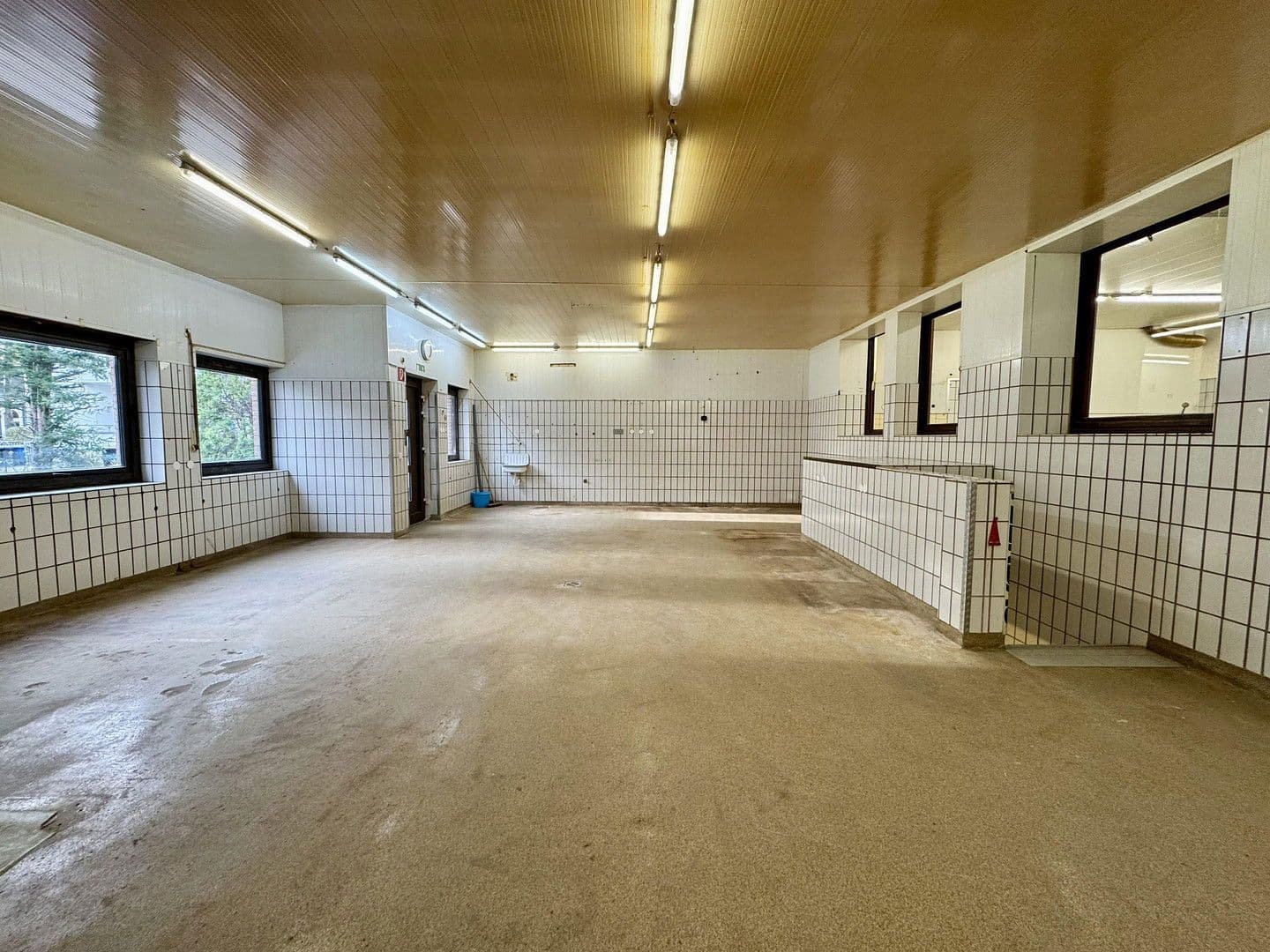 Prenájom nebytového priestoru 260 m², Bochumer Straße 36, Essen, Severné Porýnie - Westfálsko Prenájom nebytového priestoru 260 m², Bochumer Straße 36, Essen, Severné Porýnie - Westfálsko