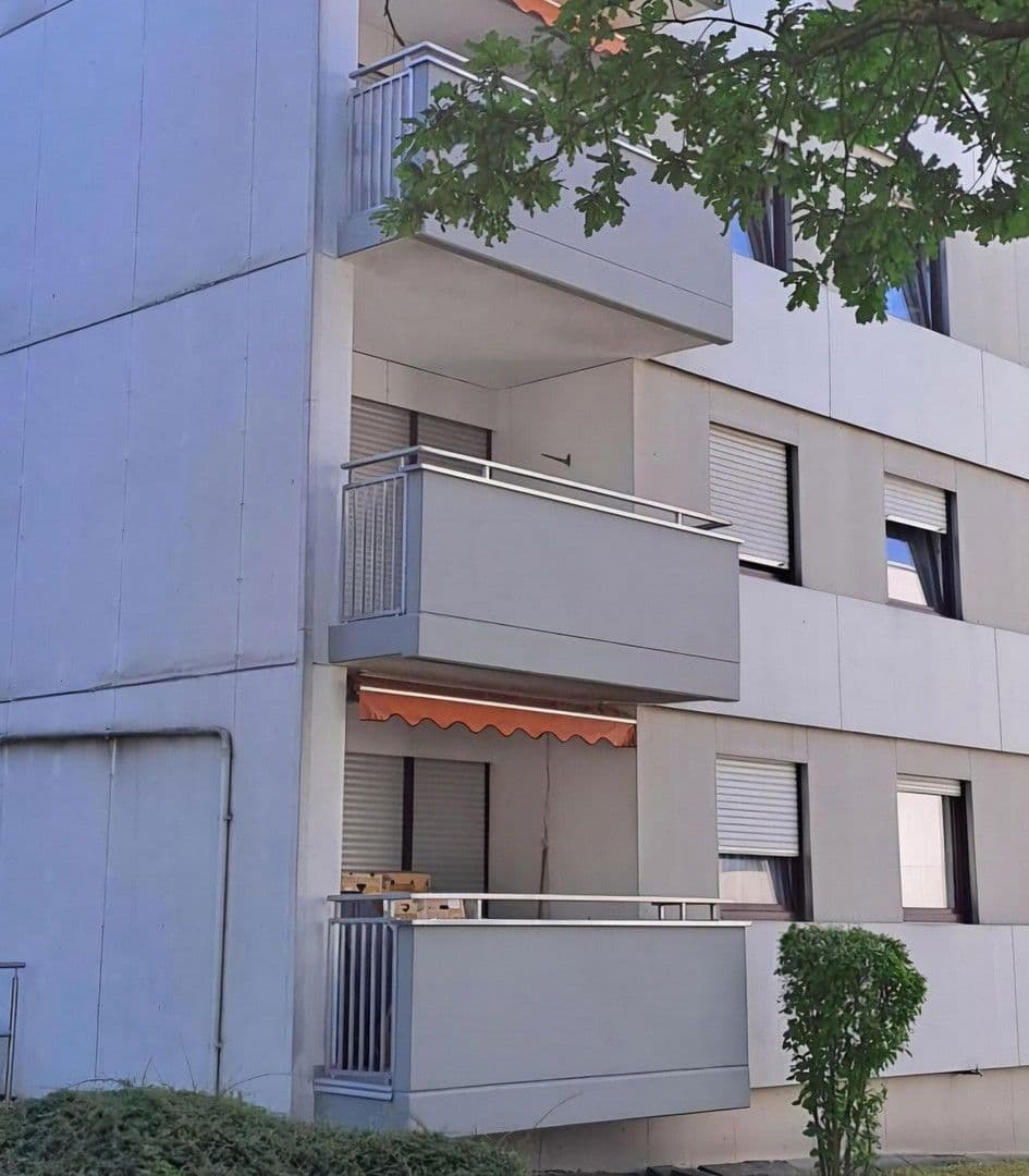 Prenájom bytu 2-izbový 75 m², Albrecht-Dürer-Straße 181, Höchberg, Bavorsko Prenájom bytu 2-izbový 75 m², Albrecht-Dürer-Straße 181, Höchberg, Bavorsko