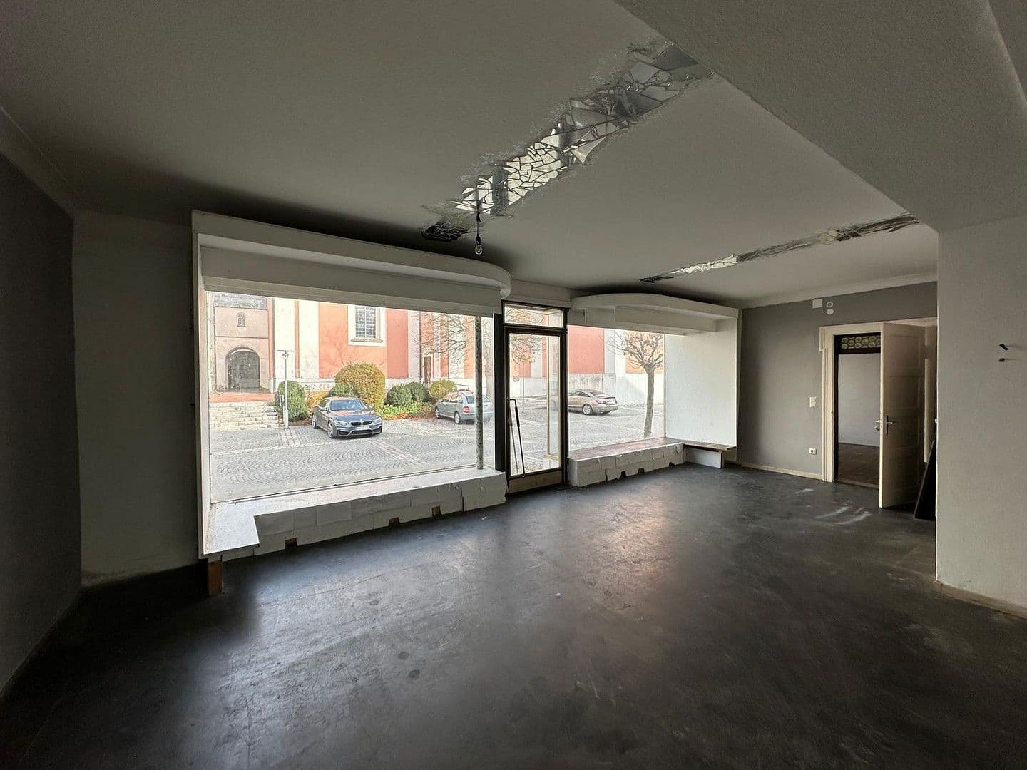 Predaj domu 212 m², pozemek 906 m², Bahnhofstraße 3, Gangkofen, Bavorsko Predaj domu 212 m², pozemek 906 m², Bahnhofstraße 3, Gangkofen, Bavorsko