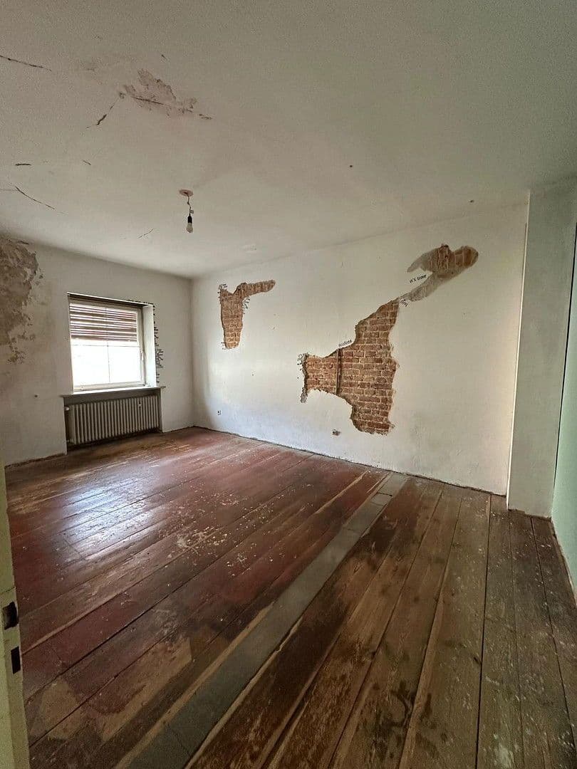 Predaj domu 212 m², pozemek 906 m², Bahnhofstraße 3, Gangkofen, Bavorsko Predaj domu 212 m², pozemek 906 m², Bahnhofstraße 3, Gangkofen, Bavorsko