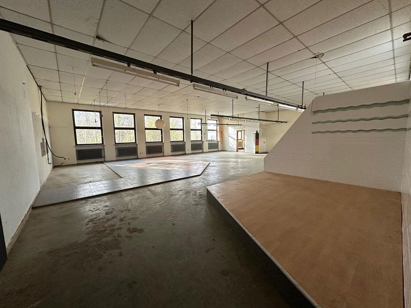 Predaj domu 212 m², pozemek 906 m², Bahnhofstraße 3, Gangkofen, Bavorsko Predaj domu 212 m², pozemek 906 m², Bahnhofstraße 3, Gangkofen, Bavorsko