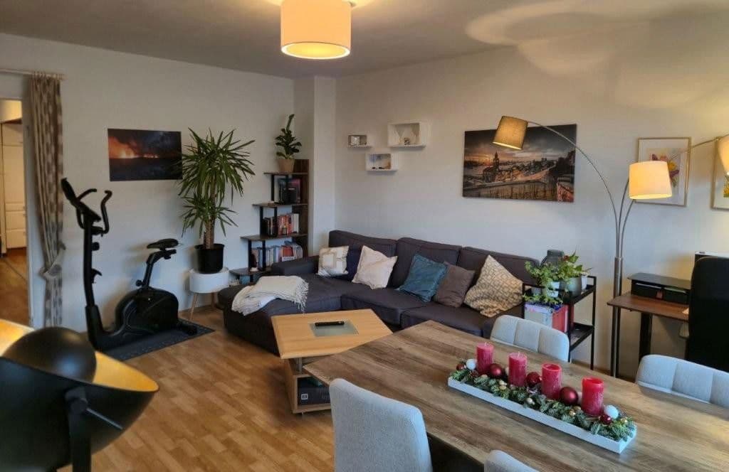 Prenájom bytu 2-izbový 59 m², Wedel, Šlezvicko-Holštajnsko Prenájom bytu 2-izbový 59 m², Wedel, Šlezvicko-Holštajnsko