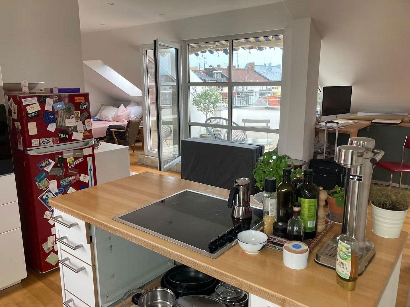 Prenájom bytu 2-izbový 60 m², München, Bavorsko Prenájom bytu 2-izbový 60 m², München, Bavorsko