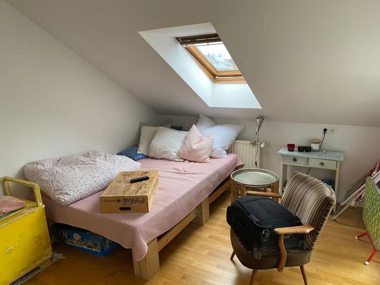 Prenájom bytu 2-izbový 60 m², München, Bavorsko Prenájom bytu 2-izbový 60 m², München, Bavorsko