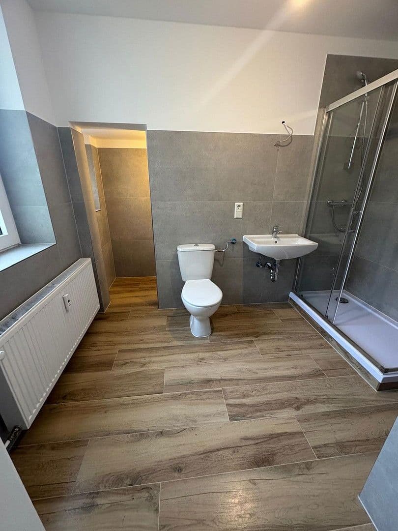 Prenájom bytu 3-izbový 85 m², Freiligrathstr. 72, Witten, Severné Porýnie - Westfálsko Prenájom bytu 3-izbový 85 m², Freiligrathstr. 72, Witten, Severné Porýnie - Westfálsko