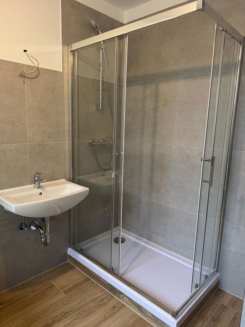 Prenájom bytu 3-izbový 85 m², Freiligrathstr. 72, Witten, Severné Porýnie - Westfálsko Prenájom bytu 3-izbový 85 m², Freiligrathstr. 72, Witten, Severné Porýnie - Westfálsko