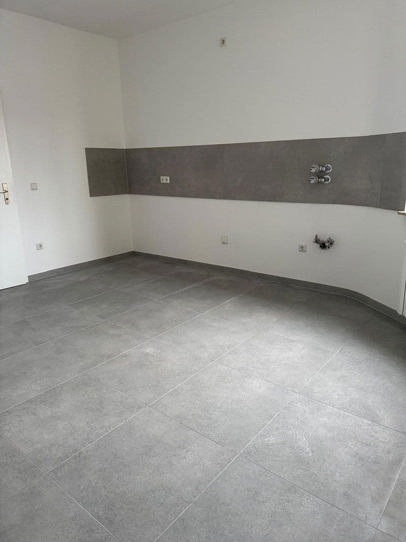 Prenájom bytu 3-izbový 85 m², Freiligrathstr. 72, Witten, Severné Porýnie - Westfálsko Prenájom bytu 3-izbový 85 m², Freiligrathstr. 72, Witten, Severné Porýnie - Westfálsko