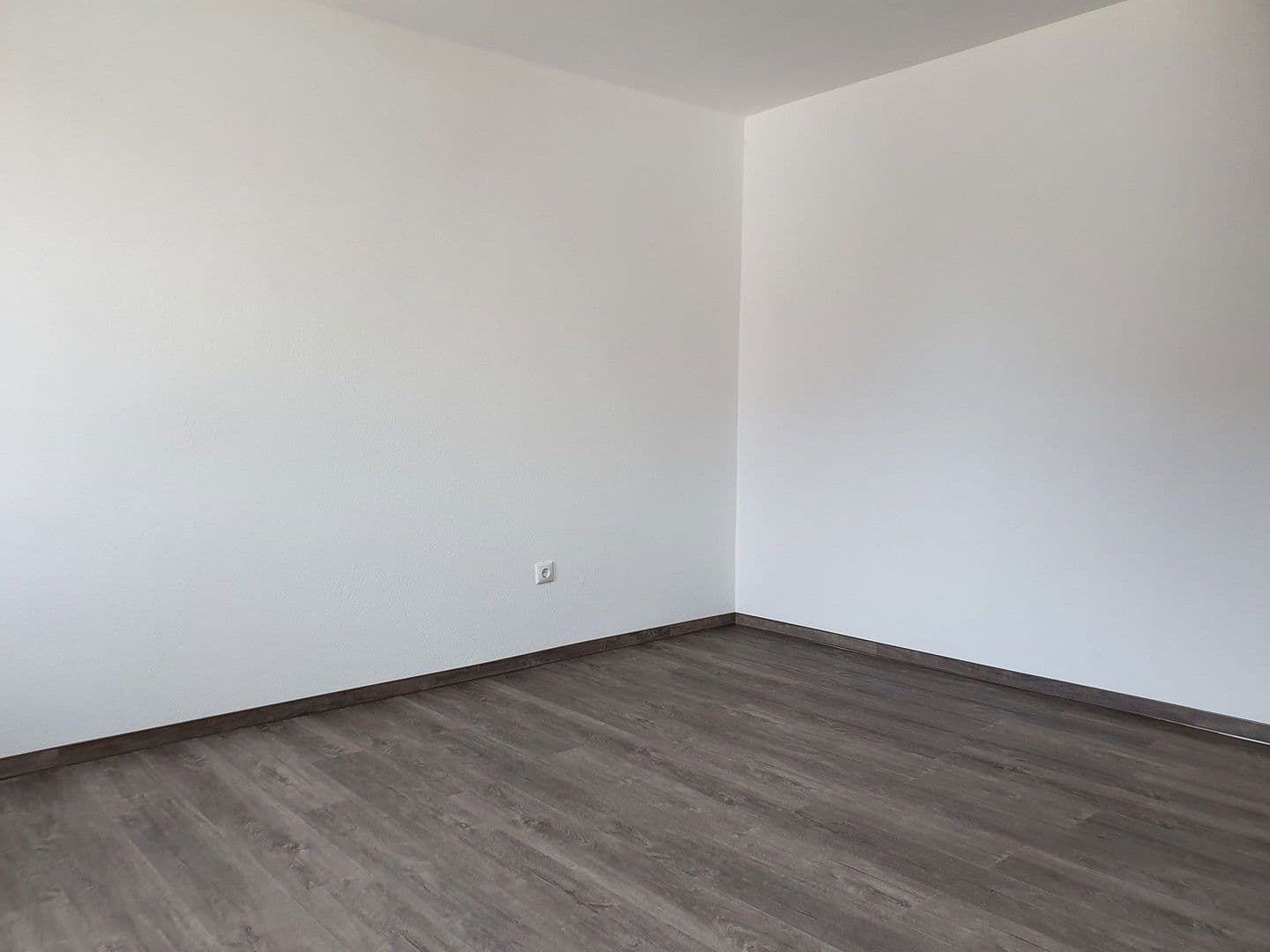 Prenájom bytu 2-izbový 62 m², Markt Bibart, Bavorsko Prenájom bytu 2-izbový 62 m², Markt Bibart, Bavorsko