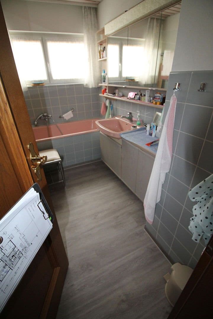 Predaj domu 138 m², pozemek 716 m², Grüner Weg 19, Stetten, Bádensko-Wurttembersko Predaj domu 138 m², pozemek 716 m², Grüner Weg 19, Stetten, Bádensko-Wurttembersko