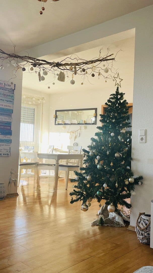 Predaj bytu 4-izbový 127 m², Hockenheim, Bádensko-Wurttembersko Predaj bytu 4-izbový 127 m², Hockenheim, Bádensko-Wurttembersko