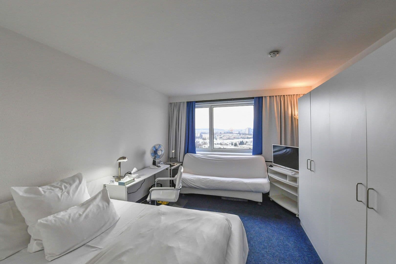 Prenájom bytu 1-izbový 25 m², Plieningerstr. 100, Stuttgart, Bádensko-Wurttembersko Prenájom bytu 1-izbový 25 m², Plieningerstr. 100, Stuttgart, Bádensko-Wurttembersko