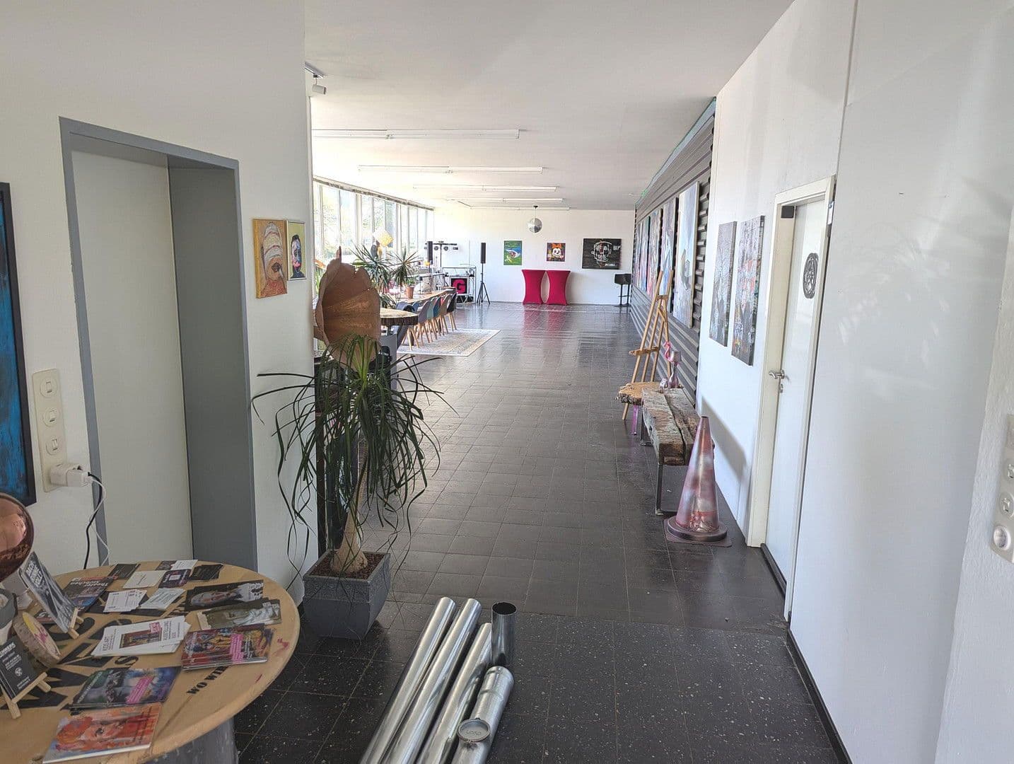 Prenájom nebytového priestoru 300 m², Oberzwehrener Straße 2-4, Baunatal, Hesensko Prenájom nebytového priestoru 300 m², Oberzwehrener Straße 2-4, Baunatal, Hesensko