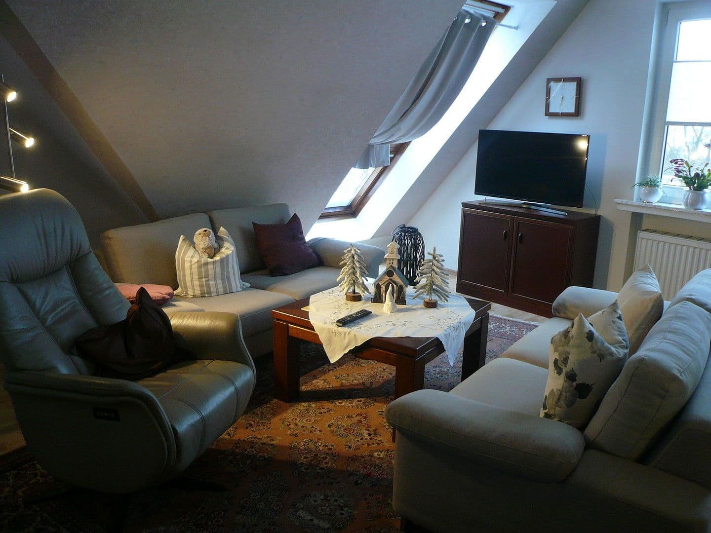 Prenájom bytu 2-izbový 69 m², Hauptstraße 284b, Heiligenhaus, Severné Porýnie - Westfálsko Prenájom bytu 2-izbový 69 m², Hauptstraße 284b, Heiligenhaus, Severné Porýnie - Westfálsko