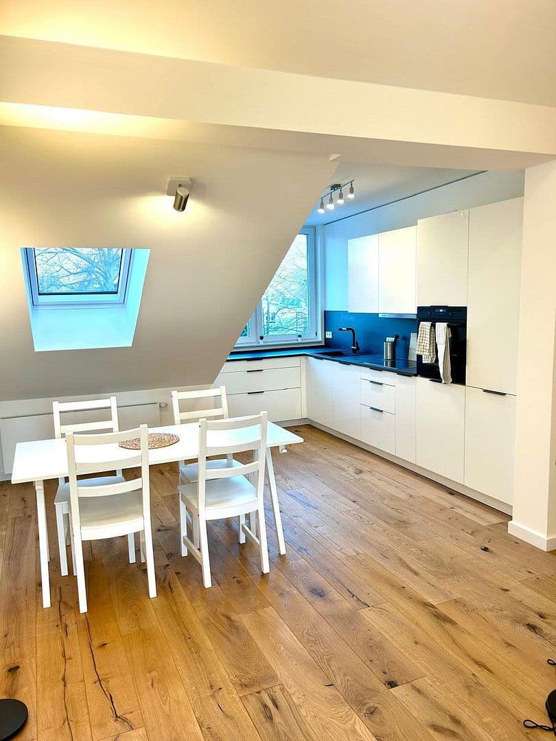 Prenájom bytu 3-izbový 87 m², Borsteler Chaussee 177, Hamburg, Hamburg Prenájom bytu 3-izbový 87 m², Borsteler Chaussee 177, Hamburg, Hamburg