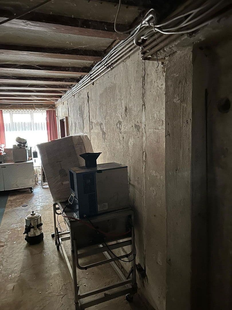 Prenájom nebytového priestoru 73 m², Lindenstraße 30, Bad Wildungen, Hesensko Prenájom nebytového priestoru 73 m², Lindenstraße 30, Bad Wildungen, Hesensko