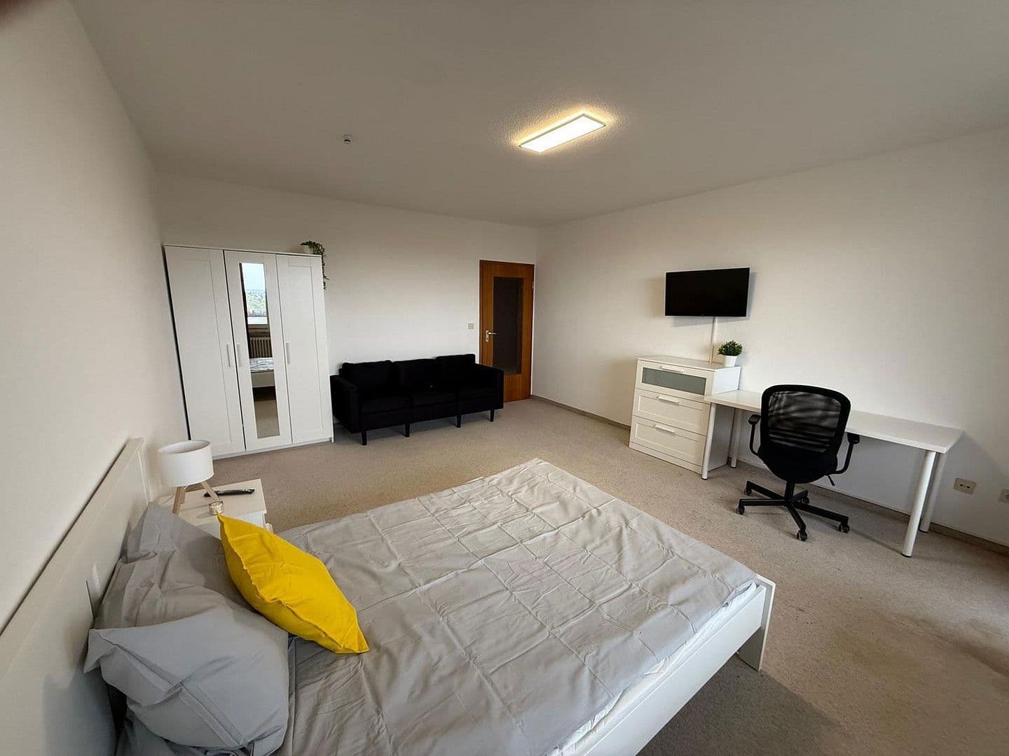 Prenájom bytu 3-izbový 79 m², Würzburger Ring 35, Erlangen, Bavorsko Prenájom bytu 3-izbový 79 m², Würzburger Ring 35, Erlangen, Bavorsko