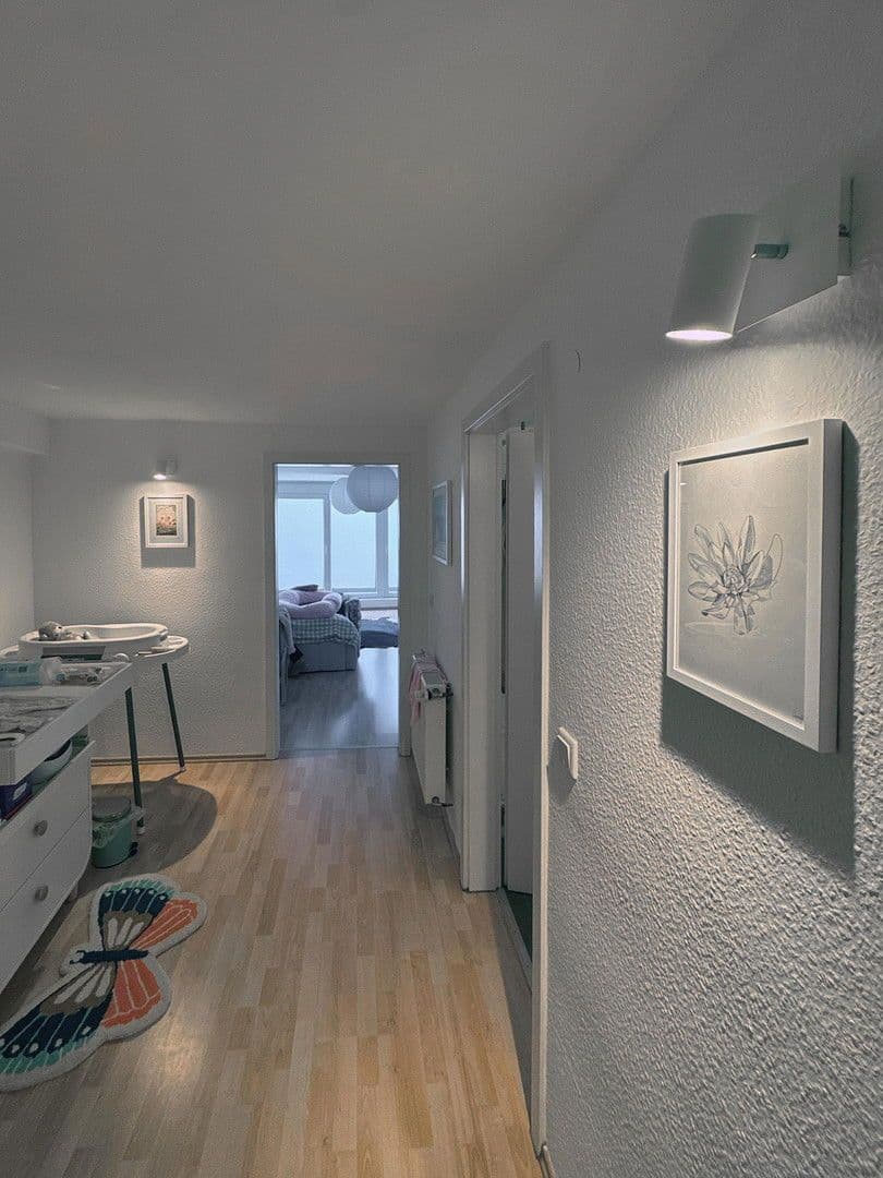 Prenájom bytu 4-izbový 166 m², Düsseldorf, Severné Porýnie - Westfálsko Prenájom bytu 4-izbový 166 m², Düsseldorf, Severné Porýnie - Westfálsko