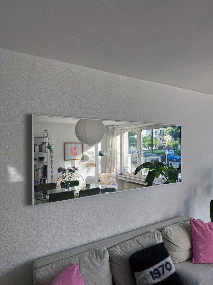 Prenájom bytu 4-izbový 166 m², Düsseldorf, Severné Porýnie - Westfálsko Prenájom bytu 4-izbový 166 m², Düsseldorf, Severné Porýnie - Westfálsko